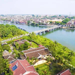 https://pho-hoi-riverside-resort.hotelsofhoian.com